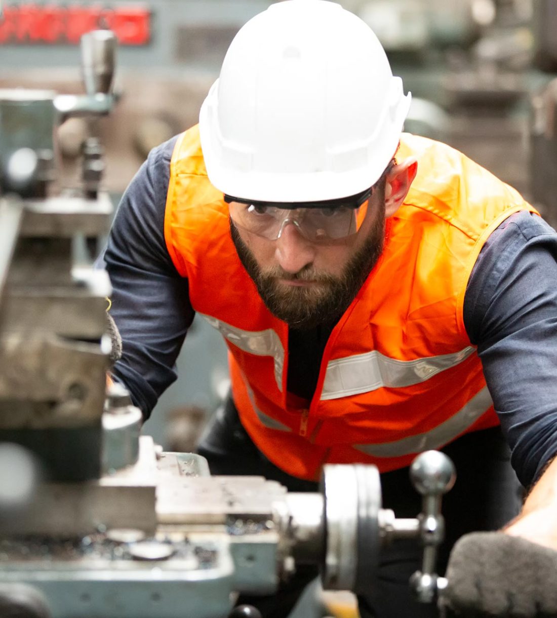 metalwork-industry-worker-2021-12-09-20-23-49-utc.jpg